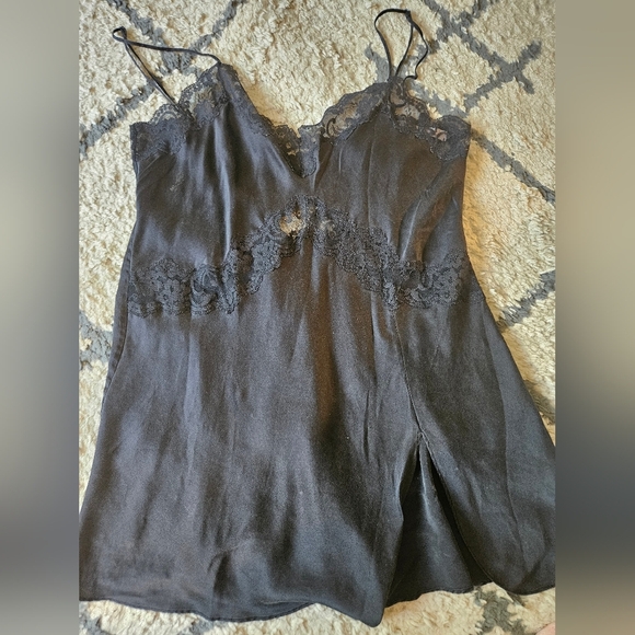 Victoria's Secret Night Gown Slip Dress Lace Edges Medium - Picture 3 of 6
